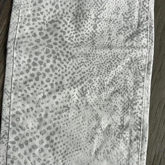 ✨🆕CALVIN Klein🆕✨ | Light snake print jean legging - Picture 3 of 9